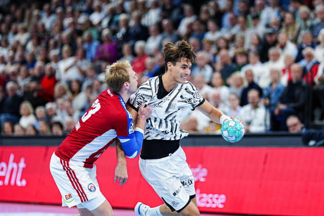 Einar Olafsson (Handball Club Hamburg, 23), Julian Köster (THW Kiel, 07) GER, THW Kiel vs. Handball Club Hamburg, Handball, 1. Bundesliga, Spieltag 8, Saison 2026 2027, 11.10.2026 GER, THW Kiel vs. Handball Club Hamburg, Handball, 1. Bundesliga, Spieltag 8, Saison 2026 2027, 11.10.2026 Kiel Copyright: xEibner-Pressefoto MarcelxvonxFehrnx EP_MFN