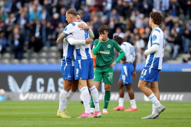11.10.2026, xtgx, Fussball 2.Bundesliga, Hertha BSC Berlin - SpVgg Greuther Fuerth v.l. Niklas Kolbe (Hertha BSC Berlin) Gustaf Nilsson (Hertha BSC Berlin) Jubel, Freude über den Sieg (DFL DFB REGULATIONS PROHIBIT ANY USE OF PHOTOGRAPHS as IMAGE SEQUENCES and or QUASI-VIDEO) Berlin