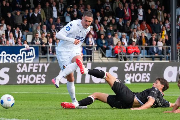 VELSEN-ZUID , 11-10-2026 , BUKO Stadion , season 2026 2027 , Dutch Eredivisie football , match between Telstar and ADO Den Haag , Picture shows Telstar player Rui Mendes and ADO Den Haag player Matteo Waem Telstar - ADO  x208167717x Copyright: