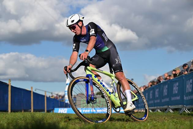 Belgium s Arne Baers pictured in action at the men elite race of the Mosselcross cyclocross cycling event, on Sunday 11 October 2026, in Dendermonde, the first race (out of 7) of the HG Cross competition. DAVIDxPINTENS  x189450184x