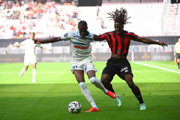 FOOTBALL : OGC Nice VS RC Strasbourg Alsace - Ligue 1 McDonald s - 11 10 2026 Pape Demba Diop (RCSA) Elye Wahi (OGCN) - Ligue 1 McDonald™s match between OGC Nice and Racing Club de Strasbourg Alsace on October 11, 2026 at the Allianz Riviera Stadium in Nice. NiceFrance  Copyright: xWilliamxCannarellax