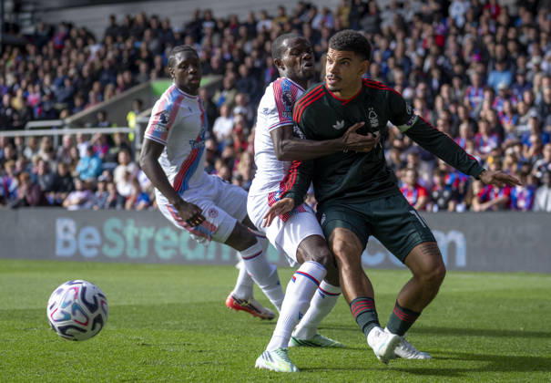 Crystal Palace v Nottingham Forest, Premier League, Football, Selhurst Park, London, UK - 11 Oct 2026 Morgan Gibbs-White of Nottingham Forest is challenged by Tyrick Mitchell of Crystal Palace during the English Premier League match at Selhurst Park, London London Selhurst Park Greater London UK, UK NEWSPAPERS OUT Copyright: xBenjaminxGilbertx