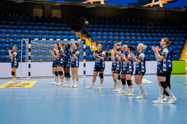HSG Blomberg-Lippe (GER) vs. Odense Handbold (DEN), Handball, EHF Champions League Women, Gruppenphase, 11.10.2026, Saision 2026 2027, Lemgo Die Spielerinnen der HSG Blomberg-Lippe (GER) bedanken sich bei den Zuschauern Lemgo Phoenix Contact Arena Deutschland
