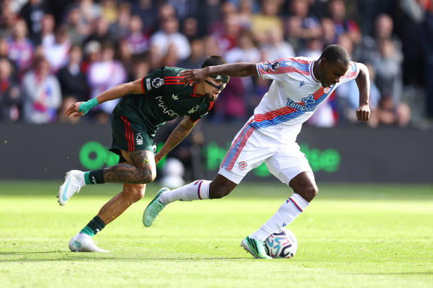 Crystal Palace v Nottingham Forest 11 October 2026, London - Premier League Football - Crystal Palace v Nottingham Forest - Daniel Munoz of Nottingham Forest and Tyrick Mitchell of Crystal Palace - Photo: Jacques Feeney Offside. London UK Copyright: xJacquesxFeeneyx xOffsidexOffside