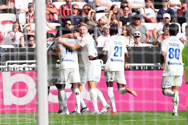 OGC Nice v RC Strasbourg Alsace - Ligue 1 McDonald s 2026 2027 Dario Essugo of Strasbourg and team celebrate after scores Conrad HARDER of Strasbourg , Pape Demba DIOP of RC Strasbourg during Ligue 1 McDonald s match between Nice and Strasbourg at Allianz Riviera Stadium on October 11, 2026 in Nice, France. Nice France  Copyright: xIconxSportx 776573383
