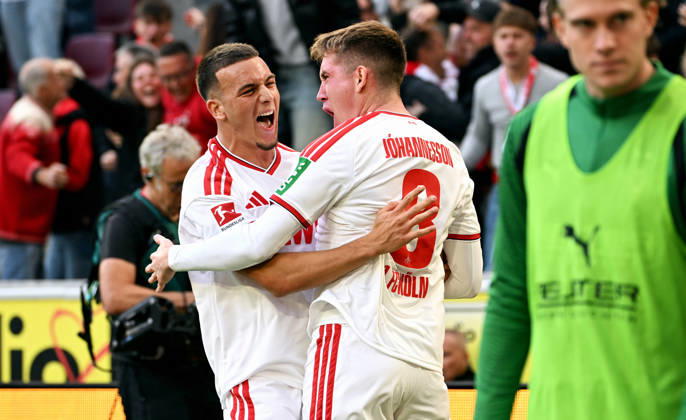 Cologne, Germany, 1. Bundesliga, Matchday 5, Rhein-Energie-Stadium Cologne, 1. FC Köln vs Bor. Mönchengladbach; Isak Johannesson (FC) celebrates after scoring, together with Said El Mala (FC). Celebration, Joy, Action.