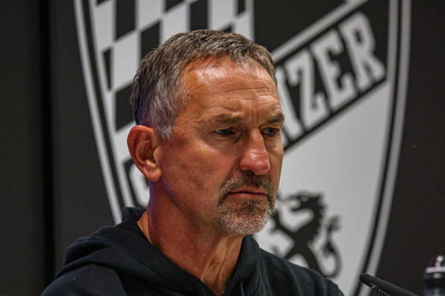Trainer Achim Beierlorzer (Cheftrainer FC Ingolstadt 04) bei der Pressekonferenz nach bdem Spiel FC Ingolstadt 04 gegen SV Wehen Wiesbaden am 11.10.2026, DFB regulations prohibit any use of photographs as image sequences and or quasi-video. GER, Fussball, 3. Liga, Spieltag 8, FC Ingolstadt 04 gegen SV Wehen Wiesbaden, 11.10.2026, Audi Sportpark Ingolstadt Copyright: xEibner-Pressefoto OliverxSTRISCHx EP-OSH