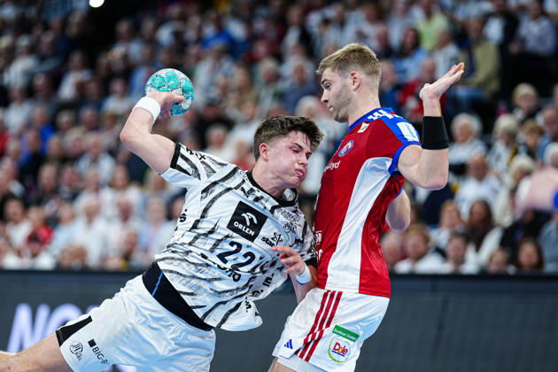Rasmus Ankermann (THW Kiel, 22), Einar Olafsson (Handball Club Hamburg, 23) GER, THW Kiel vs. Handball Club Hamburg, Handball, 1. Bundesliga, Spieltag 8, Saison 2026 2027, 11.10.2026 GER, THW Kiel vs. Handball Club Hamburg, Handball, 1. Bundesliga, Spieltag 8, Saison 2026 2027, 11.10.2026 Kiel Copyright: xEibner-Pressefoto MarcelxvonxFehrnx EP_MFN