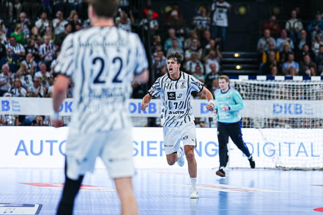 Torjubel Julian Köster (THW Kiel, 07) GER, THW Kiel vs. Handball Club Hamburg, Handball, 1. Bundesliga, Spieltag 8, Saison 2026 2027, 11.10.2026 GER, THW Kiel vs. Handball Club Hamburg, Handball, 1. Bundesliga, Spieltag 8, Saison 2026 2027, 11.10.2026 Kiel Copyright: xEibner-Pressefoto MarcelxvonxFehrnx EP_MFN
