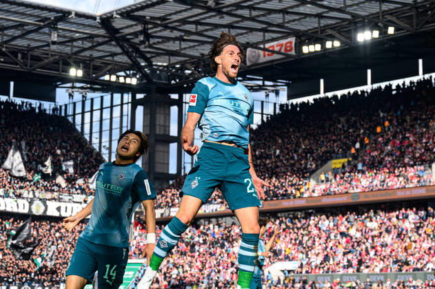 COLOGNE, GERMANY - 11 OCTOBER, 2026: Joe Scally, Daiki Hashioka - The Bundesliga match 1. FC Koeln vs. Borussia Moenchengladbach at RheinEnergieSTADION.  Copyright: xVitaliixKliuievx