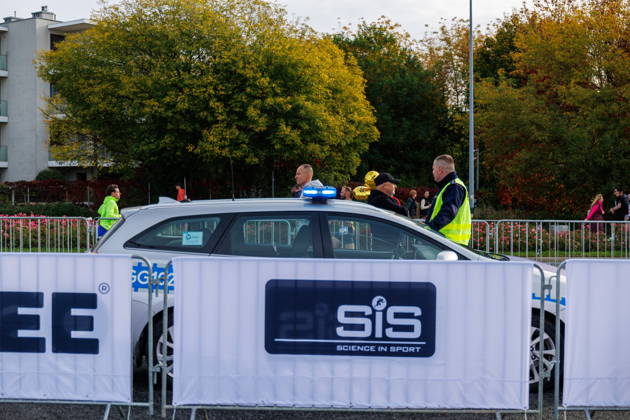 Krakow 11.10.2026 12. PKO Cracovia Polmaraton Krolewski NZ POLICJA OBSTAWA BIEGU FOT. JACEK STANISLAWEK 400mm.pl NEWSPIX.PL --- newspix.pl