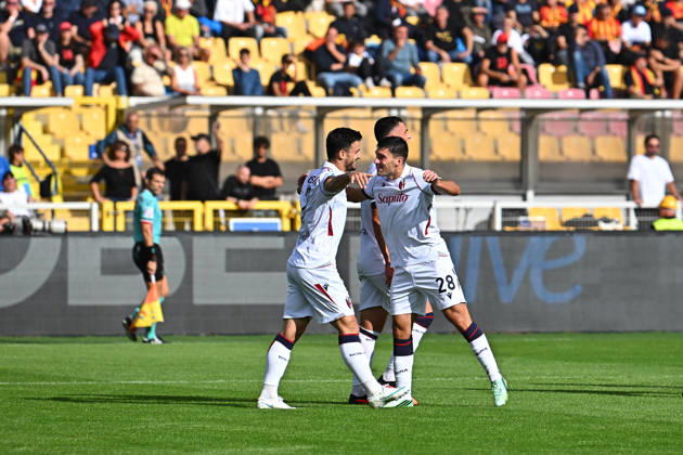 Foto IPP Marco Verri Lecce 11 10 26 Calcio Campionato Serie A 2026 2027 Lecce-Bologna nella foto Riccardo Orsolini, attaccante del Bologna, esulta dopo il gol dello 0 a 1 Italy Photo Press - World Copyright Lecce italy Italy ITALY  Copyright: xR4924_italyphotopressx