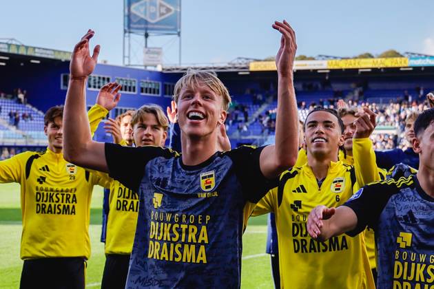 ZWOLLE , 11-10-2026 , MAC3park stadion , season 2026 2027 , Dutch Eredivisie football , match between PEC Zwolle and SC Cambuur , picture shows SC Cambuur player Billy van Duijl PEC - Cambuur  x208170662x Copyright: