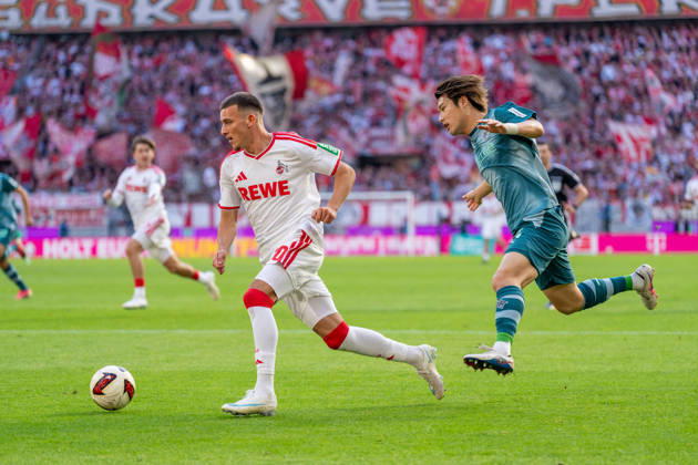 Said El Mala (1.FC Koeln, 10) im Zweikampf mit Daiki Haschioka (Borussia Moenchengladbach, 14) 1.FC Köln vs. Borussia Moenchengladbach, Fussball, Bundesliga, 5.Spieltag, Saison 2026 27, 12.10.2026, DFL REGULATIONS PROHIBIT ANY USE OF PHOTOGRAPHS AS IMAGE SEQUENCES AND OR QUASI-VIDEO, 1.FC Köln vs. Borussia Moenchengladbach, Fussball, Bundesliga, 5.Spieltag, Saison 2026 27, 12.10.2026 Köln Copyright: xEibner-Pressefoto LukasxBaldygax EP_LBA