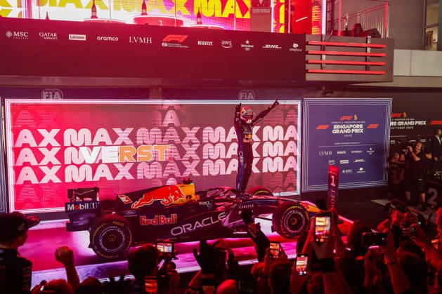 Max Verstappen wins 2026 Formula 1 Singapore Grand Prix SINGAPORE - OCT 11: Red Bull Racing driver Max Verstappen celebrates on the podium after winning the Formula 1 Singapore Grand Prix at the Marina Bay Street Circuit in Singapore on October 11, 2026. Daniel Ceng Anadolu Singapore Singapore. Editorial use only. Please get in touch for any other usage. Copyright: x2026xAnadoluxDanielxCengx