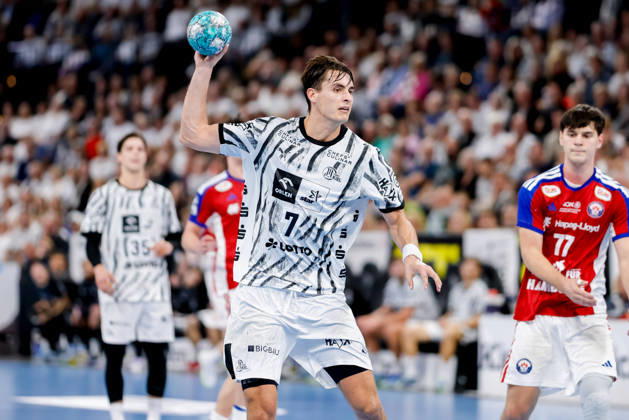 Kiel, 11. Oktober 2026 - Handball, 1. Bundesliga 2026 27, THW Kiel - Handball Club Hamburg: Julian Köster (THW Kiel, 7)