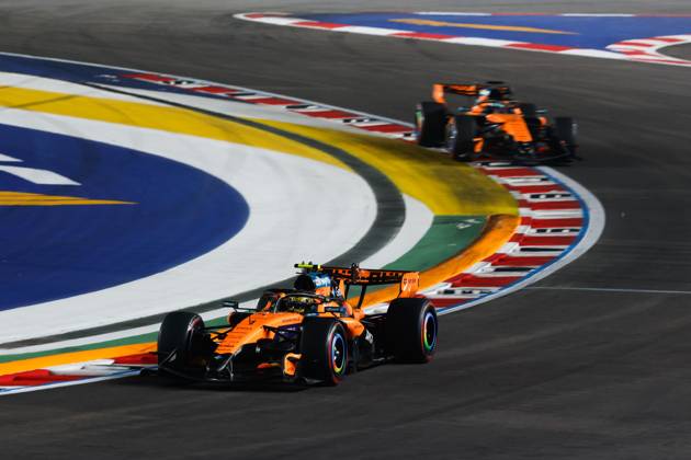 01 NORRIS Lando (gbr), McLaren F1 Team MCL40, action Singapore 2026 81 PIASTRI Oscar (aus), McLaren F1 Team MCL40, action 01 NORRIS Lando (gbr), McLaren F1 Team MCL40, action Singapore 2026 Singapore