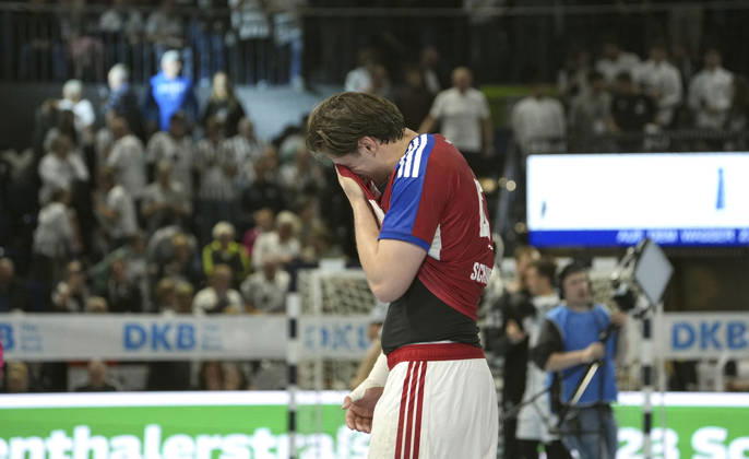 Foto : Enttäuschung nach dem Schlußpfiff bei den Spielern aus Hamburg , hier trauert Jan-Christian Schmidt Handball Herren 1. Bundesliga 8. Spieltag am So. 11.10.2026 THW Kiel - HCH Hamburg
