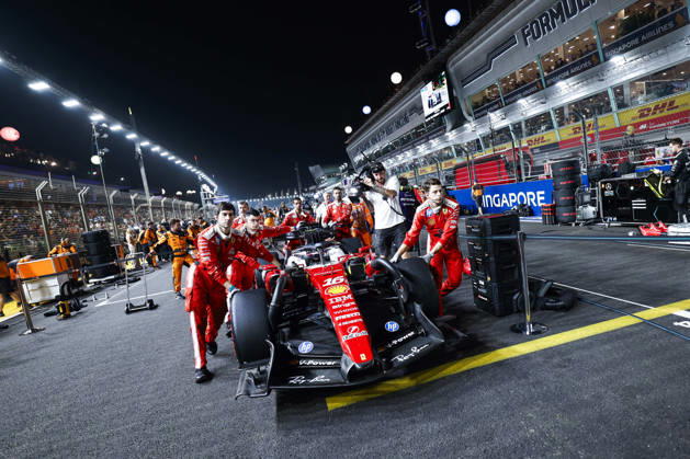 F1 - SINGAPORE GRAND PRIX 2026 LECLERC Charles (mco), Scuderia Ferrari SF-26, portrait, starting grid during the 2026 Formula 1 Singapore Grand Prix, 17th round of the 2026 Formula One World Championship, WM, Weltmeisterschaft from October 9 to 11, 2026 on the Marina Bay Street Circuit, in Singapore, Singapore - SingaporeSingapore  Copyright: xDPPIx