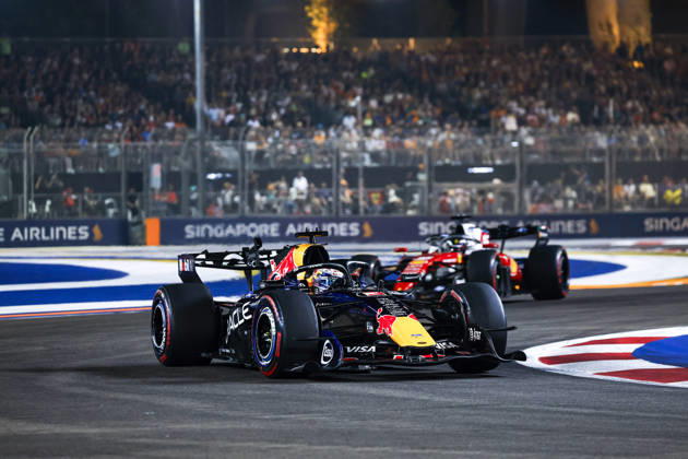 F1 - SINGAPORE GRAND PRIX 2026 03 VERSTAPPEN Max (nld), Red Bull Racing Ford RB22, action during the 2026 Formula 1 Singapore Grand Prix, 17th round of the 2026 Formula One World Championship, WM, Weltmeisterschaft from October 9 to 11, 2026 on the Marina Bay Street Circuit, in Singapore, Singapore - SingaporeSingapore  Copyright: xDPPIx