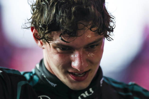 F1 - SINGAPORE GRAND PRIX 2026 KIMI ANTONELLI Andrea (ita), Mercedes AMG F1 Team W16, portrait, Parc ferme during the 2026 Formula 1 Singapore Grand Prix, 17th round of the 2026 Formula One World Championship, WM, Weltmeisterschaft from October 9 to 11, 2026 on the Marina Bay Street Circuit, in Singapore, Singapore - SingaporeSingapore  Copyright: xDPPIx