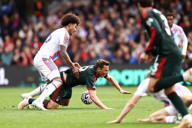 Crystal Palace v Nottingham Forest 11 October 2026, London - Premier League Football - Crystal Palace v Nottingham Forest - Chris Richards of Crystal Palace and Chris Wood of Nottingham Forest - Photo: Jacques Feeney Offside. London UK Copyright: xJacquesxFeeneyx xOffsidexOffside