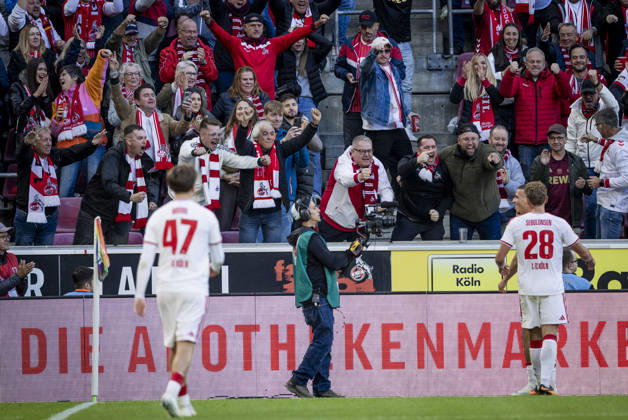 Cologne, Germany. 11th Oct 2026. Fans feiern Said El Mala (Köln) 1. FC Köln - Borussia Mönchengladbach 11.10.2026
