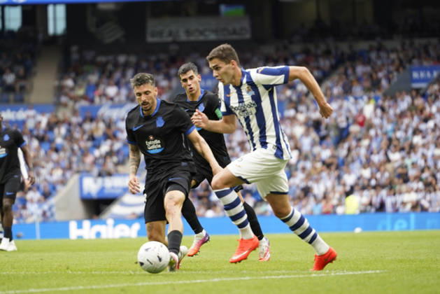 Arsen Zakharyan of Real Sociedad seen during LaLiga EA Sports 26 27 game between teams of Real Sociedad and Deportivo la Coruna (Mickael Ducint Ball Raw Images) San Sebastian Estadio Anoeta Spain Copyright: xMickaelxDucintx mickaelducint_RealSociedad_Deportivo728