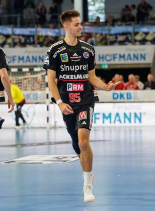 11.10.2026 - Handball - 1. Bundesliga OPEL HBL - Saison 2026 2027 - 08. Spieltag: HC Erlangen Metropolregion Nürnberg HCE - MT Melsungen - DaMa - xdaxmax - Tim Gömmel Goemmel (95, HC Erlangen HCE ) freut sich Freude jubel Jubel