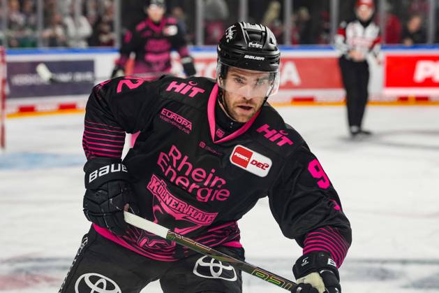 Eishockey Penny-DEL 8.Spieltag Kölner Haie - Nürnberg Ice Tigers am 11.10.2026 in der Lanxess Arena in Köln Marcel Noebels ( Köln ) Gemäß den Vorgaben der DEL Deutsche Eishockey Liga ist die Publikation und Weiterverwertung der Aufnahmen in elektronischen Medien und Endgeräten aller Art während des laufenden Spiels nicht zulässig.