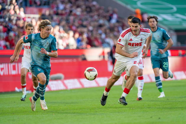 Hugo Bolin (Borussia Moenchengladbach, 38) im Zweikampf mit Luka Lochoshvili (1.FC Koeln, 24) 1.FC Köln vs. Borussia Moenchengladbach, Fussball, Bundesliga, 5.Spieltag, Saison 2026 27, 12.10.2026, DFL REGULATIONS PROHIBIT ANY USE OF PHOTOGRAPHS AS IMAGE SEQUENCES AND OR QUASI-VIDEO, 1.FC Köln vs. Borussia Moenchengladbach, Fussball, Bundesliga, 5.Spieltag, Saison 2026 27, 12.10.2026 Köln Copyright: xEibner-Pressefoto LukasxBaldygax EP_LBA