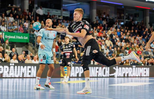 11.10.2026 - Handball - 1. Bundesliga OPEL HBL - Saison 2026 2027 - 08. Spieltag: HC Erlangen Metropolregion Nürnberg HCE - MT Melsungen - DaMa - xdaxmax - Sander Andreassen Overjordet ( 8, HC Erlangen HCE )