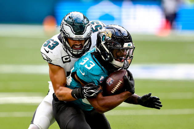 Jacksonville Jaguars v Philadelphia Eagles, International Series Jacksonville Jaguars running back Bhayshul Tuten (33) tackled by Philadelphia Eagles linebacker Zack Baun (53) during the International Series match between Jacksonville Jaguars and Philadelphia Eagles at Tottenham Hotspur Stadium, London, UK on 11 October 2026. London Tottenham Hotspur Stadium London UK Editorial use only , Copyright: xManjitxNarotrax PSI-24992-0064