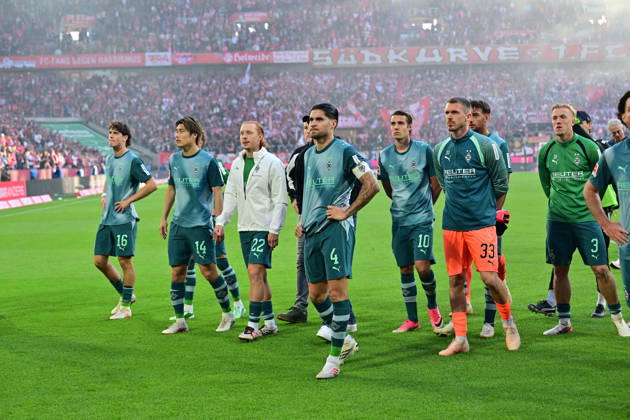 11.10.2026; Koeln; Fussball, Herren, Saison 2026 2027, 1. FC Koeln vs. Borussia Moenchengladbach Riesenenttaeuschung Enttaeuschung nach Spielende bei den Gladbachern in der Fankurve. DFL regulations prohibit any use of photographs as image sequences and or quasi-video. Rhein-Energie-Stadion Nordrhein-Westfalen Deutschland