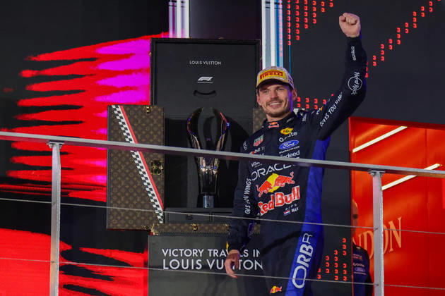 Max Verstappen wins 2026 Formula 1 Singapore Grand Prix SINGAPORE - OCT 11: Red Bull Racing driver Max Verstappen celebrates on the podium after winning the Formula 1 Singapore Grand Prix at the Marina Bay Street Circuit in Singapore on October 11, 2026. Daniel Ceng Anadolu Singapore Singapore. Editorial use only. Please get in touch for any other usage. Copyright: x2026xAnadoluxDanielxCengx