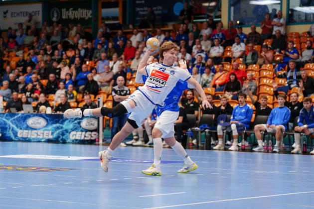 2. Handball-Bundesliga - 7. Spieltag: Dessau-Roßlauer HV 06 - VfL Lübeck-Schwartau Magnus Holpert (VfL Lübeck-Schwartau, 22) beim Sprungwurf am 11.10.2026 in der Anhalt-Arena, Dessau-Roßlau (Sachsen-Anhalt) Dessau-Roßlau Anhalt-Arena Sachsen-Anhalt Deutschland
