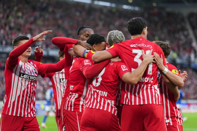1. Bundesliga: SC Freiburg vs FC Schalke 04, 11.10.2026 Torjubel zum 1:0 durch Maximilian Eggestein (SC Freiburg, 8) 1. Bundesliga: SC Freiburg vs FC Schalke 04, Europa-Park-Stadion, 11.10.2026 DFB DFL REGULATIONS PROHIBIT ANY USE OF PHOTOGRAPHS AS IMAGE SEQUENCES AND OR QUASI-VIDEO. Copyright: xBEAUTIFULxSPORTS Boscox