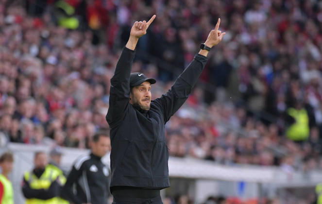 11.10.2026, xblx, Fussball 1.Bundesliga, SC Freiburg - FC Schalke 04 v.l. Trainer Julian Schuster (SC Freiburg) (DFL DFB REGULATIONS PROHIBIT ANY USE OF PHOTOGRAPHS as IMAGE SEQUENCES and or QUASI-VIDEO) Freiburg
