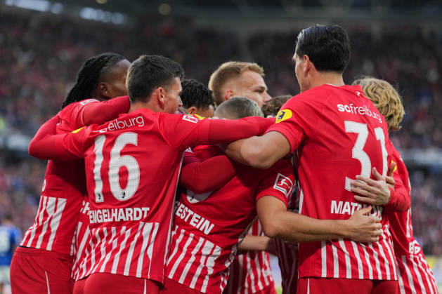 1. Bundesliga: SC Freiburg vs FC Schalke 04, 11.10.2026 Torjubel zum 1:0 durch Maximilian Eggestein (SC Freiburg, 8) 1. Bundesliga: SC Freiburg vs FC Schalke 04, Europa-Park-Stadion, 11.10.2026 DFB DFL REGULATIONS PROHIBIT ANY USE OF PHOTOGRAPHS AS IMAGE SEQUENCES AND OR QUASI-VIDEO. Copyright: xBEAUTIFULxSPORTS Boscox