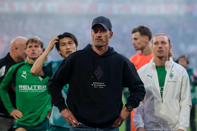 COLOGNE, GERMANY - OCTOBER 11: Borussia Monchengladbach head coach Alexander Blessin looks dejected after the Bundesliga 2026 27 match between 1. FC Koln and Borussia Monchengladbach at RheinEnergieStadion on October 11, 2026 in Cologne, Germany.  Copyright: xRenexNijhuis MBxMediax