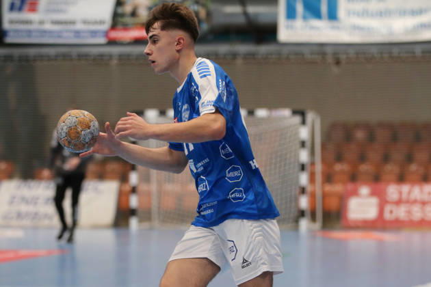 11.10.2026 Handball Herren 2026 2027 2. Handball-Bundesliga 7. Spieltag Dessau-Roßlauer HV 06 - VfL Lübeck-Schwartau Anhalt Arena Dessau Alen Hadzimuhamedovic (Dessau, 11, blau) am Ball. Dessau-Roßlau Sachsen-Anhalt Deutschland