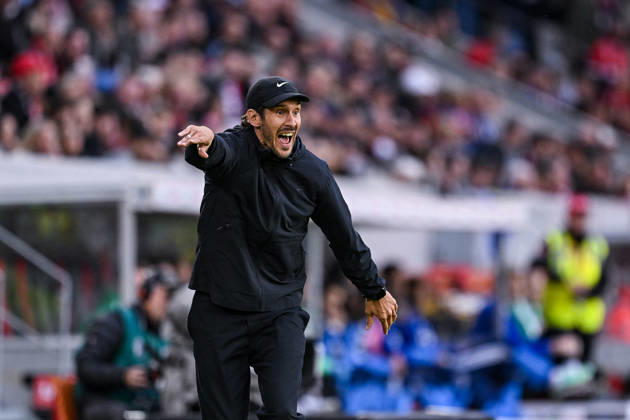11.10.2026, Fussball, Saison 2026 2027, Bundesliga, SC Freiburg - FC Schalke 04, Trainer Julian Schuster (SC Freiburg) xRHR-FOTO YYx Copyright: KROEGER RHR-FOTOx RHR-FOTO YY