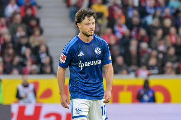 Adrian Gantenbein (FC Schalke 04, 17) GER, SC Freiburg vs Schalke 04, Fussball, Bundesliga, 5. Spieltag, Saison 2026 2027, 11.10.2026 DFL DFB REGULATIONS PROHIBIT ANY USE OF PHOTOGRAPHS AS IMAGE SEQUENCES AND OR QUASI-VIDEO GER, SC Freiburg vs Schalke 04, Fussball, Bundesliga, 5. Spieltag, Saison 2026 2027, 11.10.2026 Freiburg Copyright: xEibner-Pressefotox EP_THS
