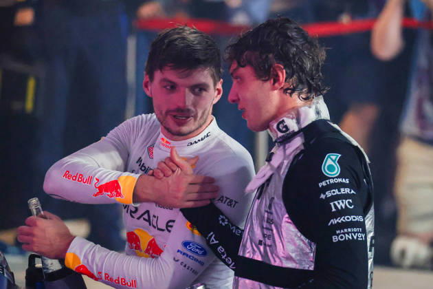 Max Verstappen wins 2026 Formula 1 Singapore Grand Prix SINGAPORE - OCT 11: Red Bull Racing s driver Max Verstappen and Mercedes s driver Mercedes driver Kimi Antonelli shake hands after winning the Formula 1 Singapore Grand Prix at the Marina Bay Street Circuit in Singapore on October 11, 2026. Daniel Ceng Anadolu Singapore Singapore. Editorial use only. Please get in touch for any other usage. Copyright: x2026xAnadoluxDanielxCengx
