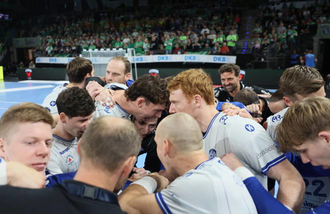 GER HBL Saison 2026 2027 FÜCHSE Berlin vs. TBV Lemgo, 11.10.26, MAX-SCHMELING-HALLE, Berlin, Einschwören, vor dem Spiel, Team TBV Lemgo-Lippe