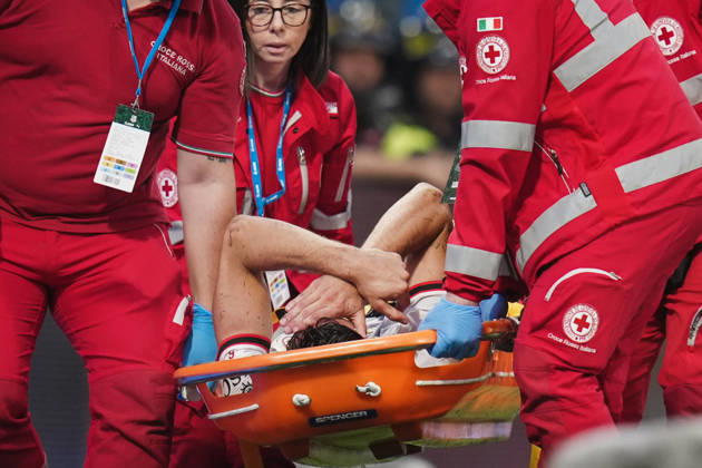 Milan s Matteo Gabbia leaves the field injured during the Serie A soccer match between Sassuolo and Milan at the Mapei Stadium in Reggio Emilia, north Italy - Sunday, October 11, 2026 -  Copyright: xMassimoxPaolone LaPressex