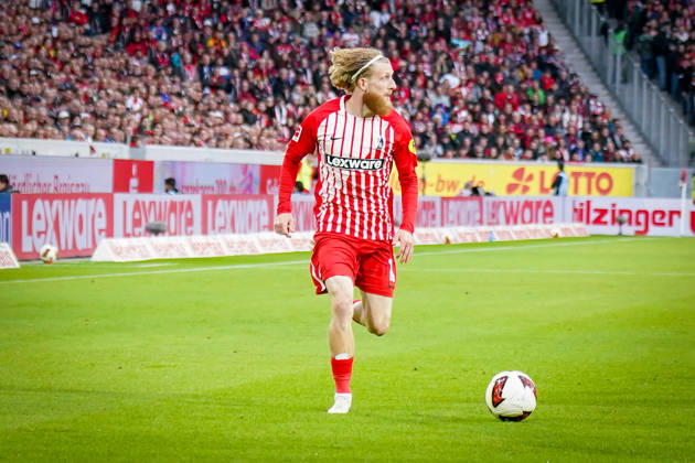 Deutschland: Fußball Bundesliga 2026 - 2027, 5. Spieltag - SC Freiburg - FC Schalke 04 - Europa-Park-Stadion (Freiburg): Niklas Beste (SC Freiburg, 19) Copyright: xJOERANxSTEINSIEKx