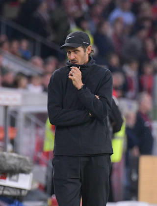 11.10.2026, xblx, Fussball 1.Bundesliga, SC Freiburg - FC Schalke 04 v.l. Trainer Julian Schuster (SC Freiburg) (DFL DFB REGULATIONS PROHIBIT ANY USE OF PHOTOGRAPHS as IMAGE SEQUENCES and or QUASI-VIDEO) Freiburg