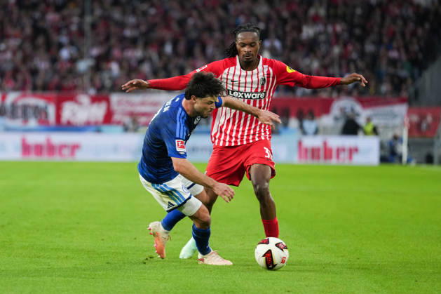1. Bundesliga: SC Freiburg vs FC Schalke 04, 11.10.2026 Zweikampf zwischen Adrian Gantenbein (FC Schalke 04, 17) und Jordy Makengo (SC Freiburg, 33) 1. Bundesliga: SC Freiburg vs FC Schalke 04, Europa-Park-Stadion, 11.10.2026 DFB DFL REGULATIONS PROHIBIT ANY USE OF PHOTOGRAPHS AS IMAGE SEQUENCES AND OR QUASI-VIDEO. Copyright: xBEAUTIFULxSPORTS Boscox