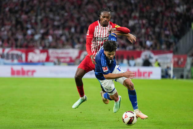 1. Bundesliga: SC Freiburg vs FC Schalke 04, 11.10.2026 Zweikampf zwischen Adrian Gantenbein (FC Schalke 04, 17) und Jordy Makengo (SC Freiburg, 33) 1. Bundesliga: SC Freiburg vs FC Schalke 04, Europa-Park-Stadion, 11.10.2026 DFB DFL REGULATIONS PROHIBIT ANY USE OF PHOTOGRAPHS AS IMAGE SEQUENCES AND OR QUASI-VIDEO. Copyright: xBEAUTIFULxSPORTS Boscox